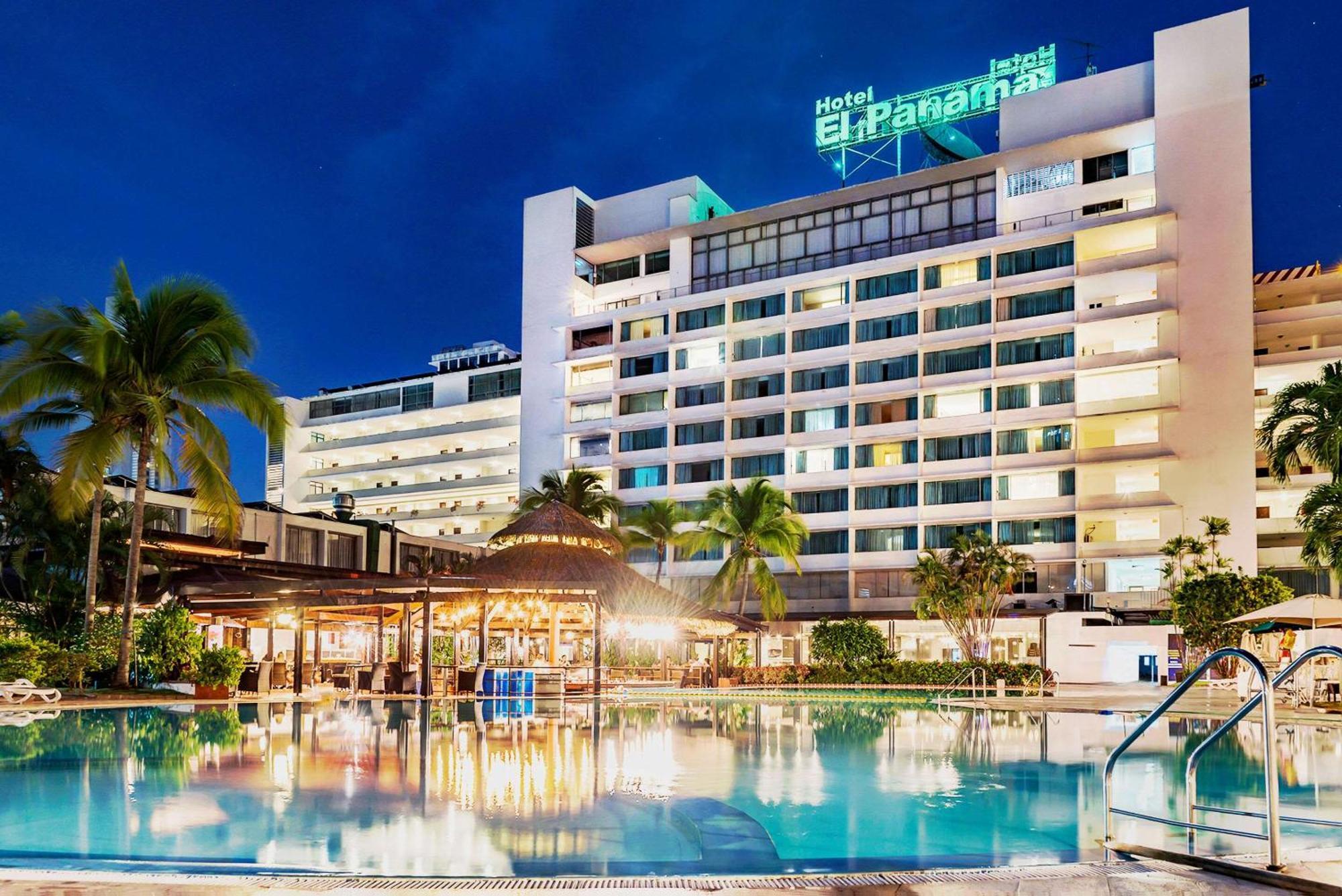 Hotel El Panama By Faranda Grand, A Member Of Radisson Individuals エクステリア 写真 The hotel at night